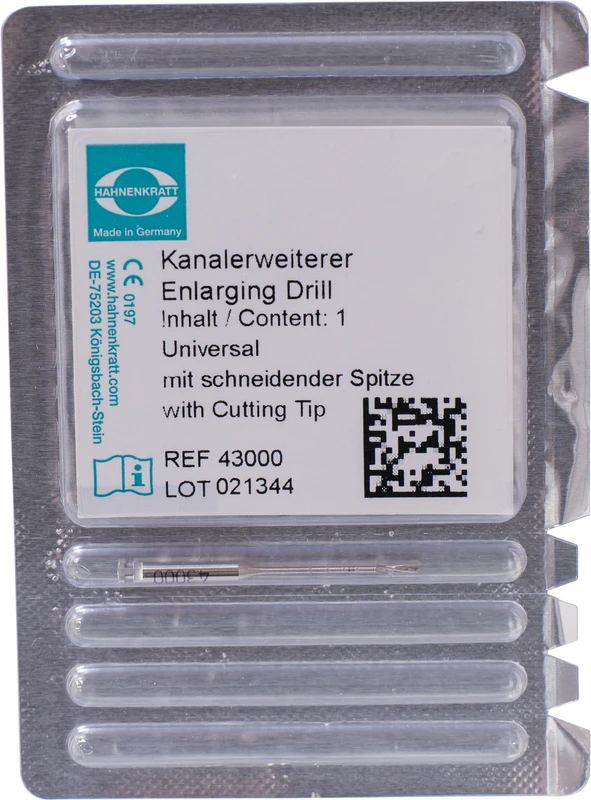 Stück mit schneidender Spitze Stück mit schneidender Spitze