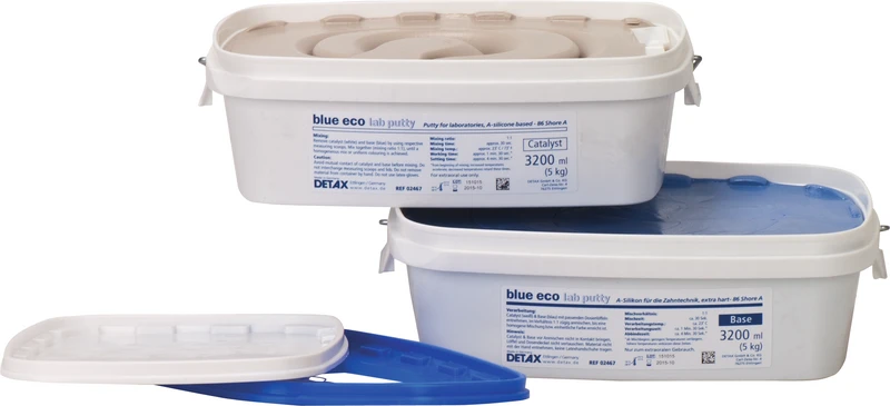 Großpackung 5 kg Base, 5 kg Katalysator, 2 Dosierlöffel Großpackung 5 kg Base, 5 kg Katalysator, 2 Dosierlöffel