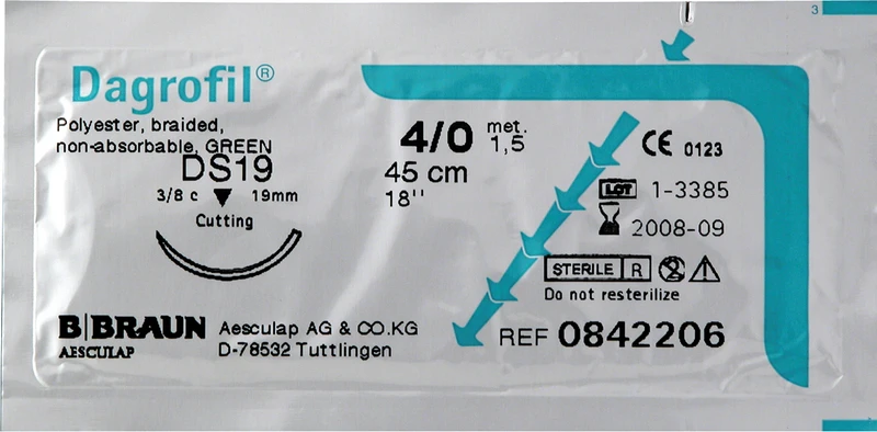 Packung 12 Stück grün, 45 cm, DS19, 3/8 Kreis, schneidend, 19 mm, USP 3/0 Packung 12 Stück grün, 45 cm, DS19, 3/8 Kreis, schneidend, 19 mm, USP 3/0